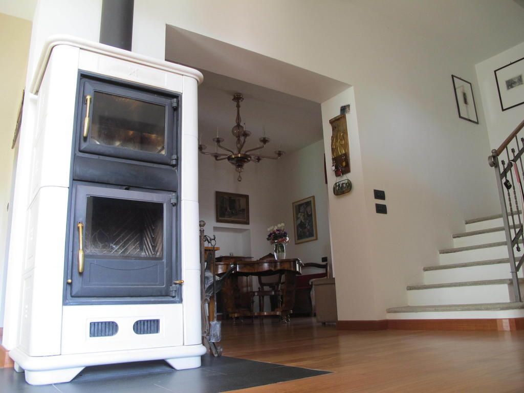 Villa Emilia Castronno Kültér fotó